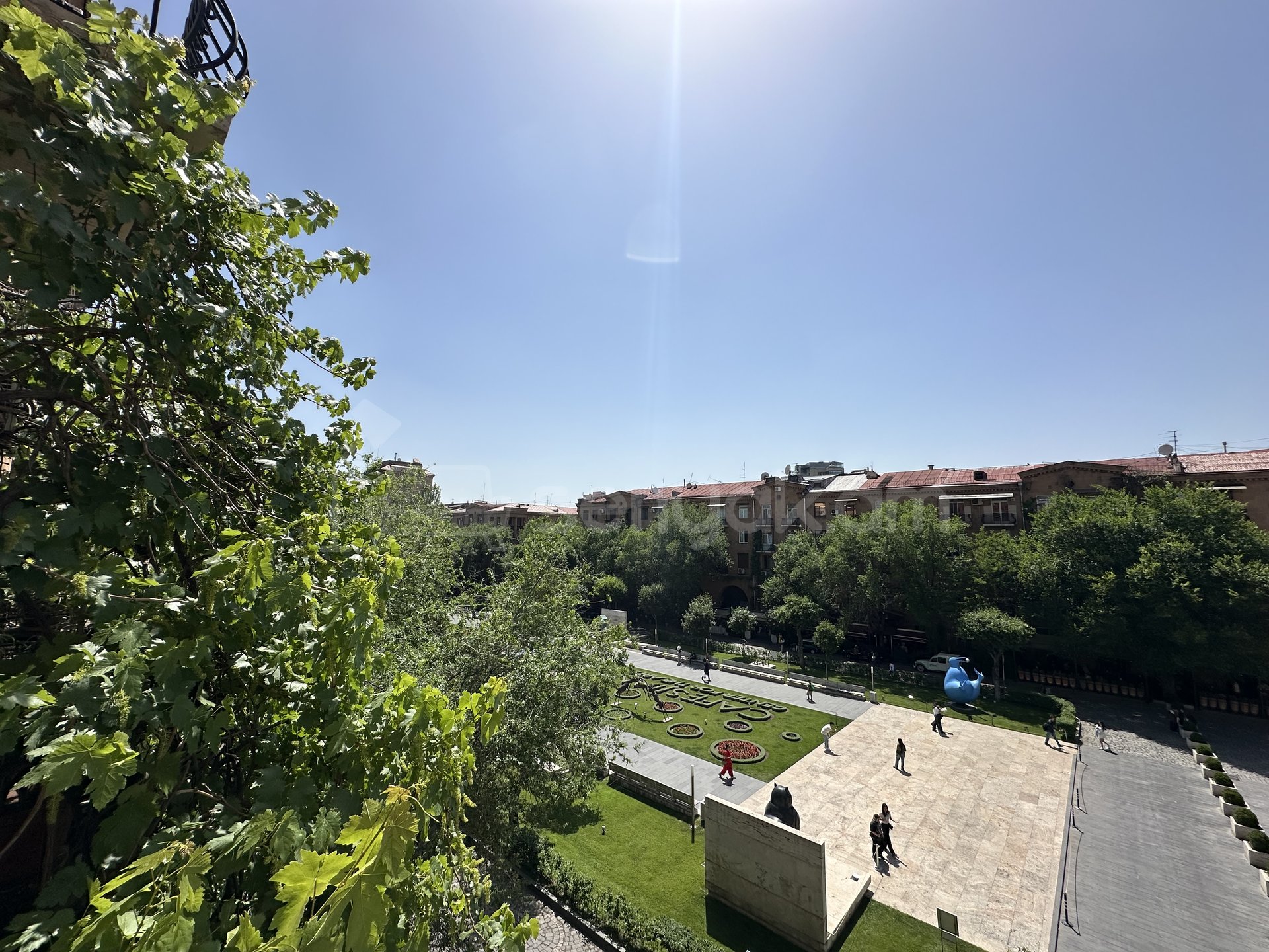 2 Սենյականոց Բնակարան Քարե Շենքում, 75քմ, 4/5 հարկ, Դիզայներական Վերանորոգված, Կահավորված, Արևկող