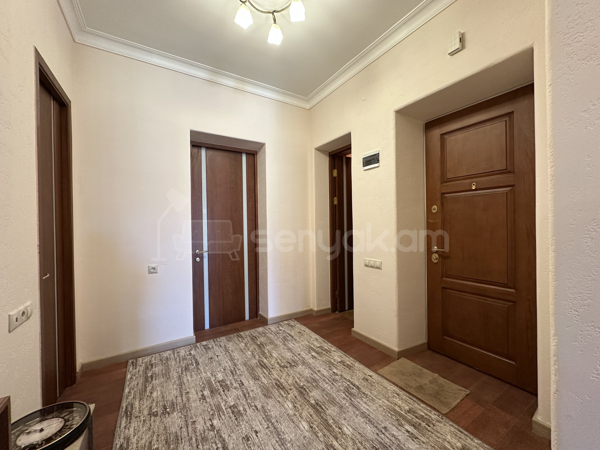 2 Սենյականոց Բնակարան Քարե Շենքում, 75քմ, 4/5 հարկ, Դիզայներական Վերանորոգված, Կահավորված, Արևկող