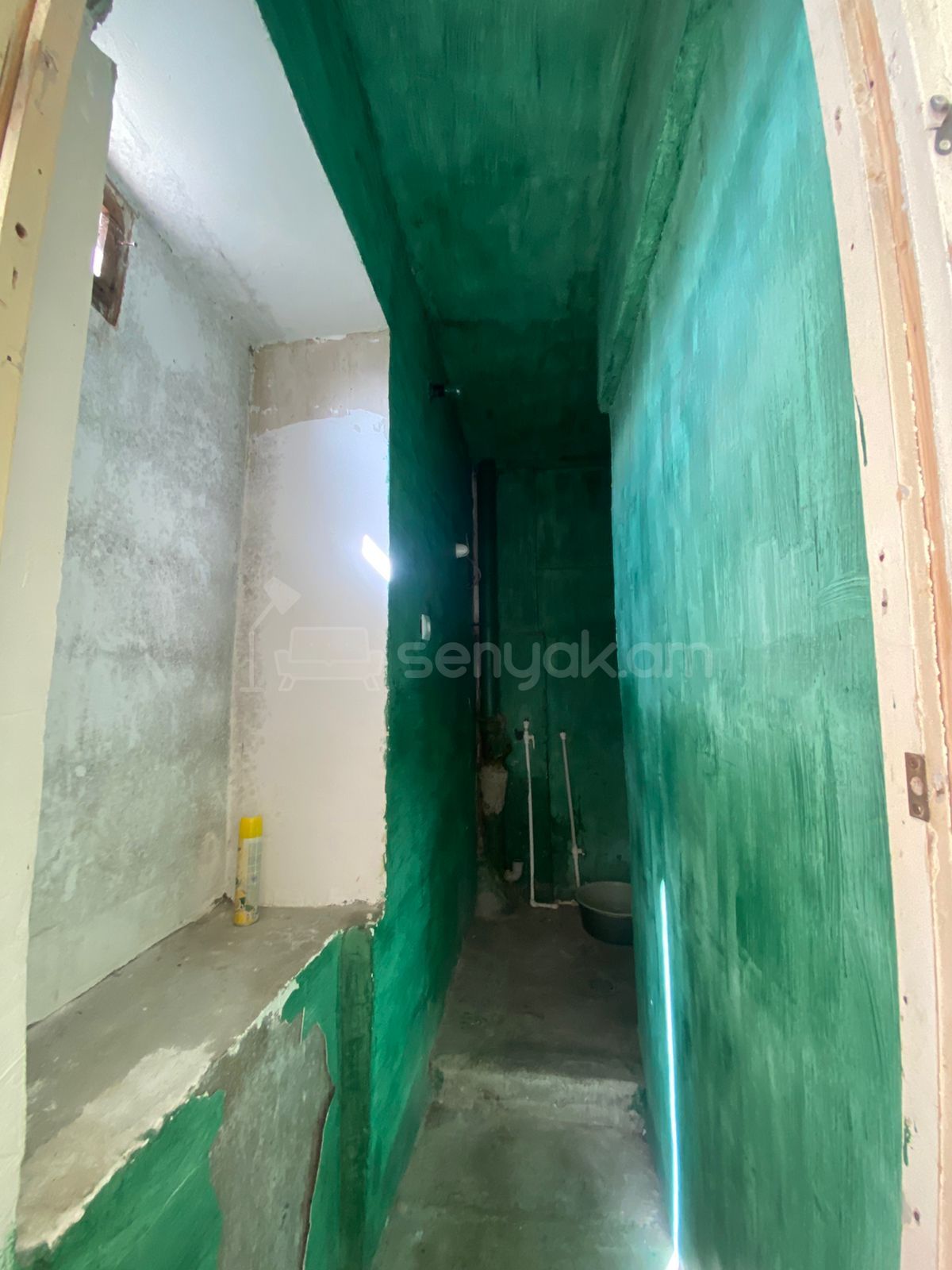 1 Սենյականոց Բնակարան Քարե Շենքում, 33քմ, 4/4 հարկ, Նորմալ Վիճակում