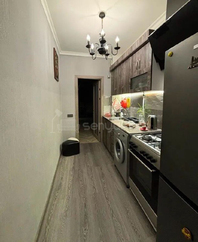 3 Սենյականոց Բնակարան Քարե Շենքում, 68քմ, 3/5 հարկ, Կապիտալ Վերանորոգված