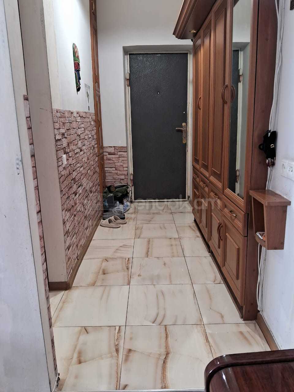 2 Սենյականոց Բնակարան Քարե Շենքում, 71քմ, 7/7 հարկ, Նորմալ Վիճակում
