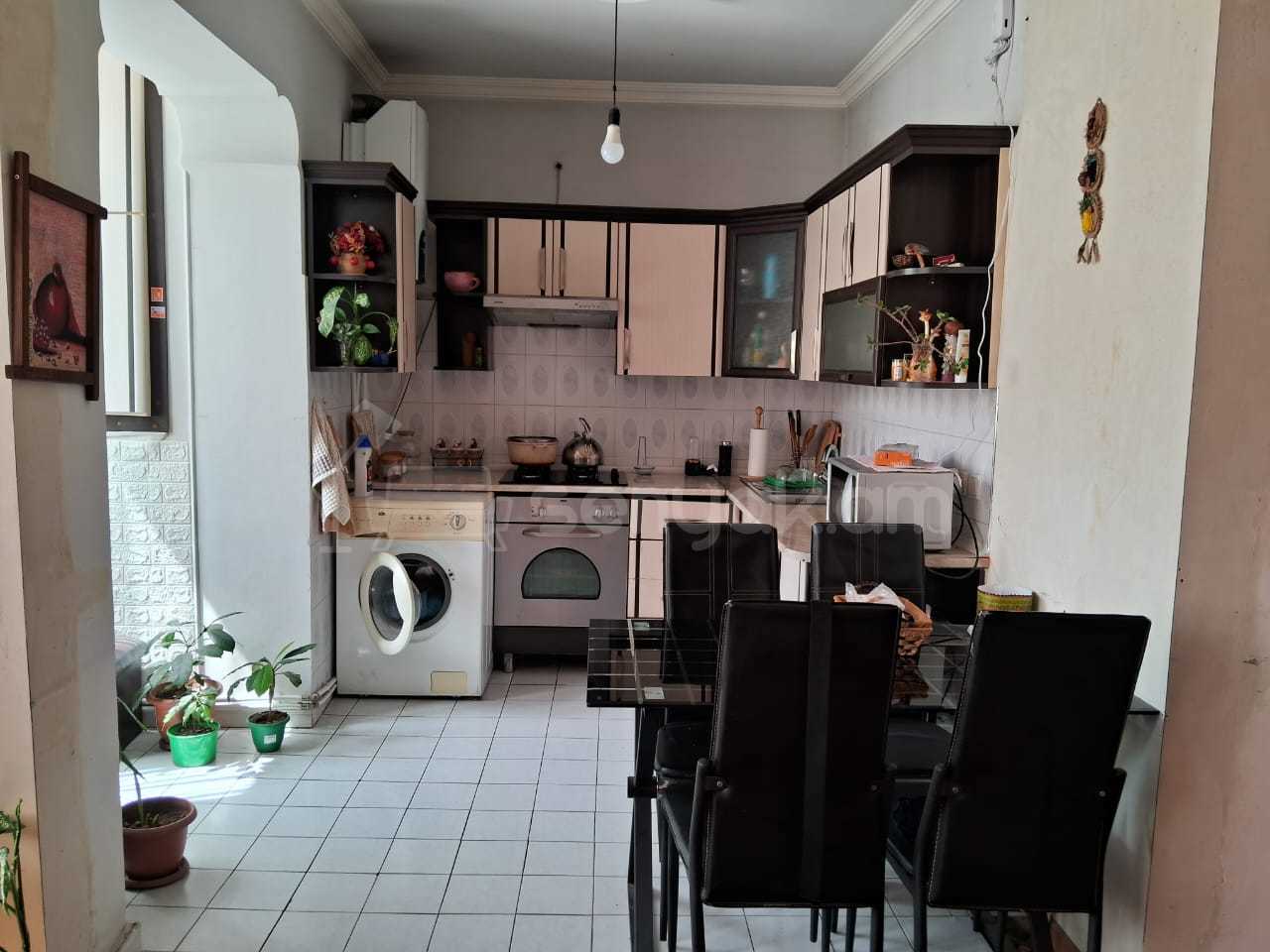 2 Սենյականոց Բնակարան Քարե Շենքում, 71քմ, 7/7 հարկ, Նորմալ Վիճակում