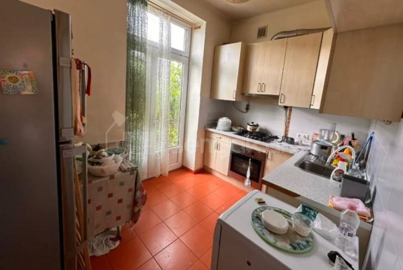 2 Սենյականոց Բնակարան Քարե Շենքում, 60քմ, 3/5 հարկ, Կոսմետիկ Վերանորոգված, Կահավորված, Արևկող