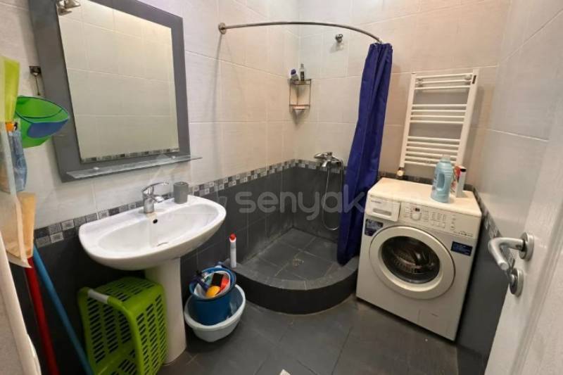 2 Սենյականոց Բնակարան Քարե Շենքում, 60քմ, 3/5 հարկ, Կոսմետիկ Վերանորոգված, Կահավորված, Արևկող