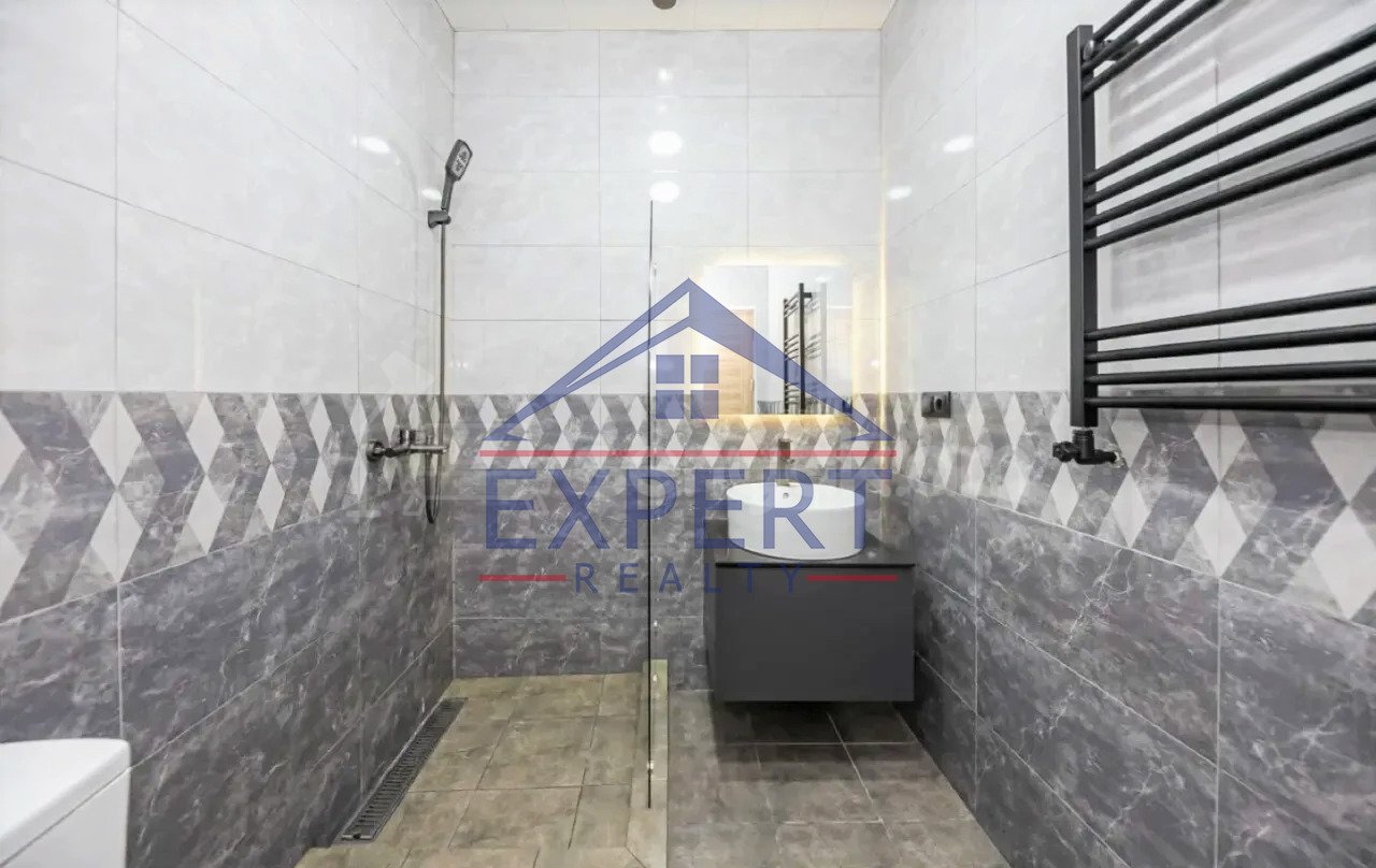 2 Սենյականոց Բնակարան Նորակառույցում, 47քմ, 12/17 հարկ, Դիզայներական Վերանորոգված, Կահավորված