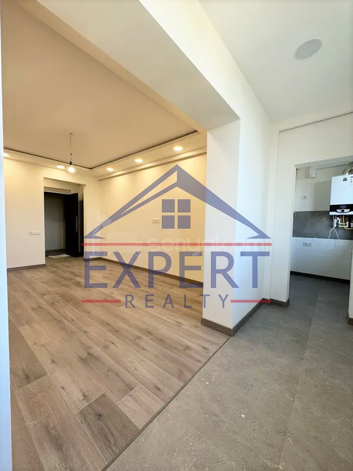 3 Սենյականոց Բնակարան, 56քմ, 9/10 հարկ, Կապիտալ Վերանորոգված