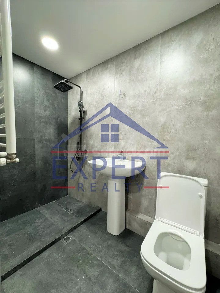 3 Սենյականոց Բնակարան, 56քմ, 9/10 հարկ, Կապիտալ Վերանորոգված