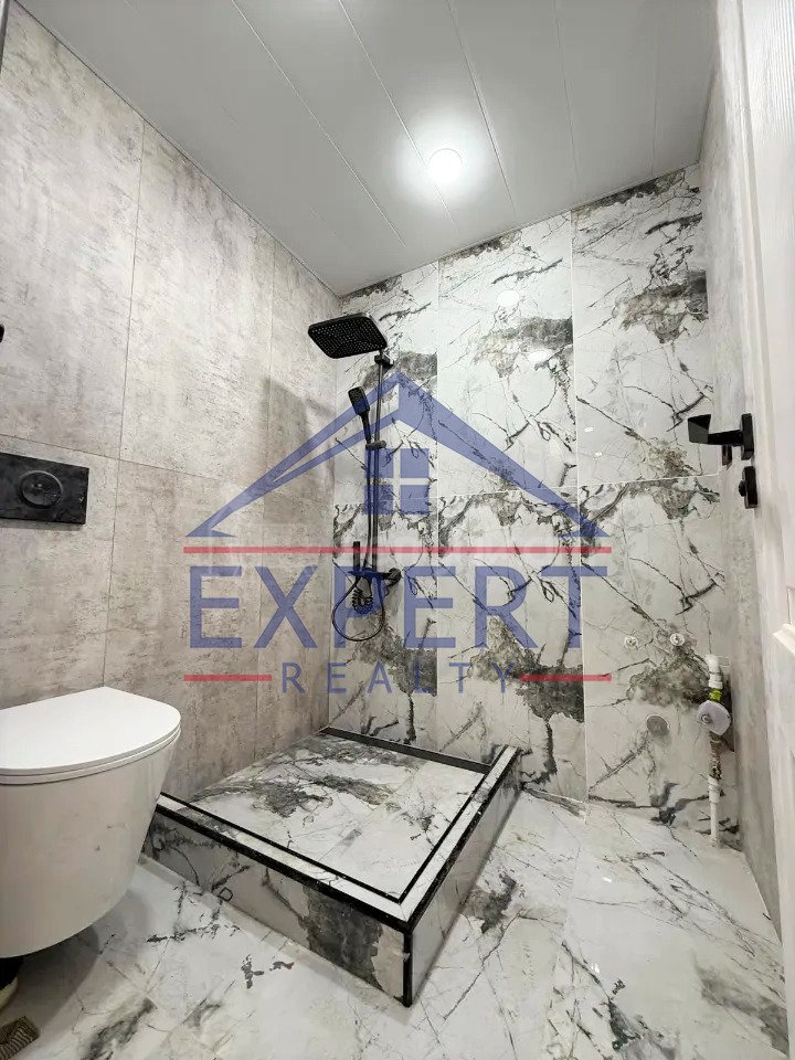 2 Սենյականոց Բնակարան Քարե Շենքում, 38քմ, 3/5 հարկ, Կապիտալ Վերանորոգված