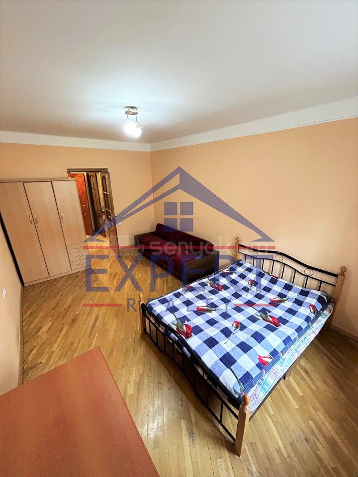 3 Սենյականոց Բնակարան Քարե Շենքում, 76քմ, 4/5 հարկ, Նորմալ Վիճակում, Կահավորված, Արևկող