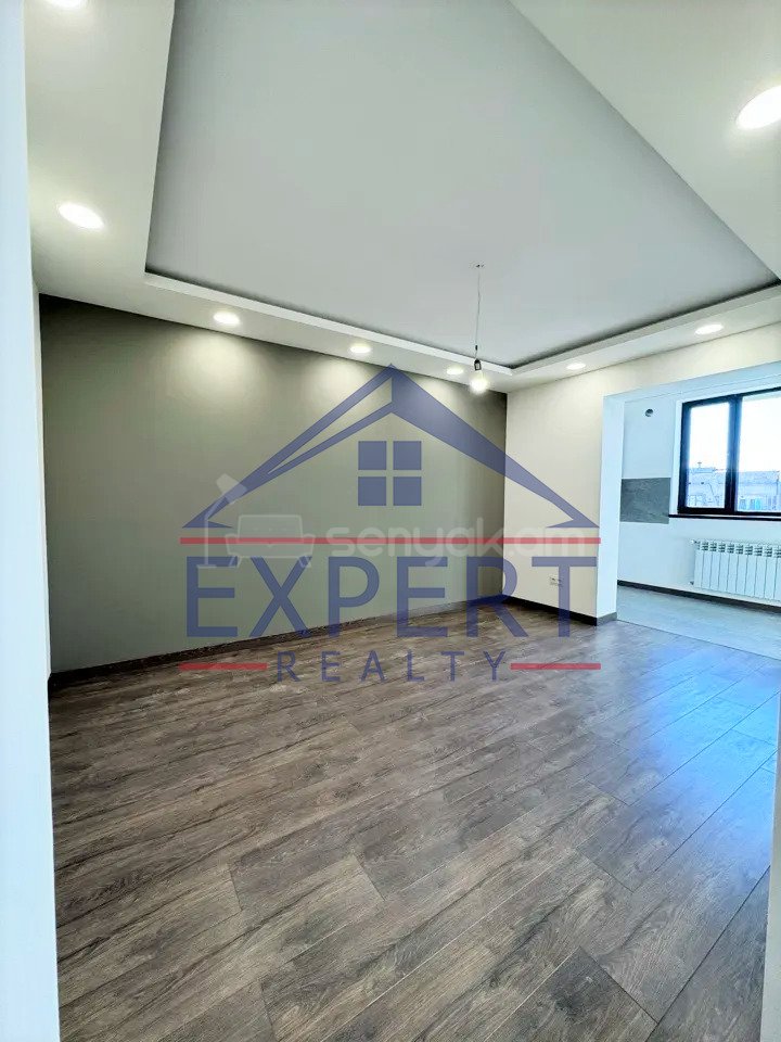 2 Սենյականոց Բնակարան, 42քմ, 9/10 հարկ, Կապիտալ Վերանորոգված
