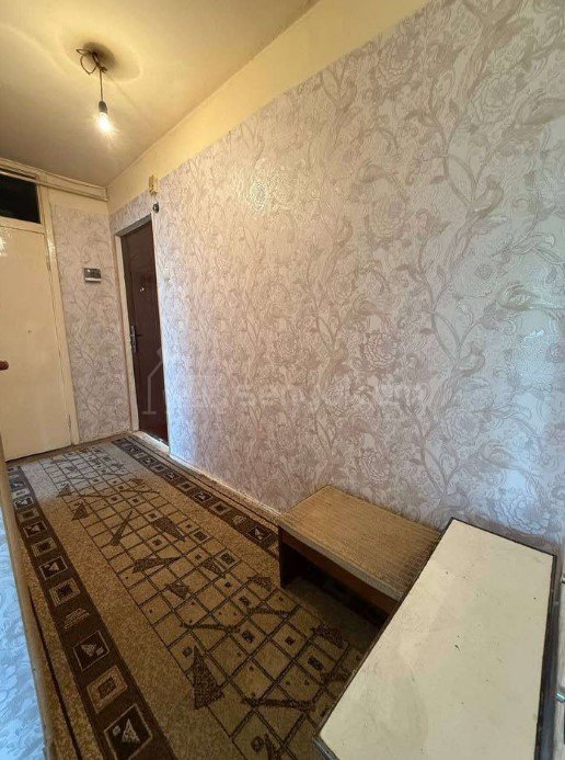 3 Սենյականոց Բնակարան Քարե Շենքում, 55քմ, 3/5 հարկ, Կոսմետիկ Վերանորոգված, Կահավորված, Արևկող