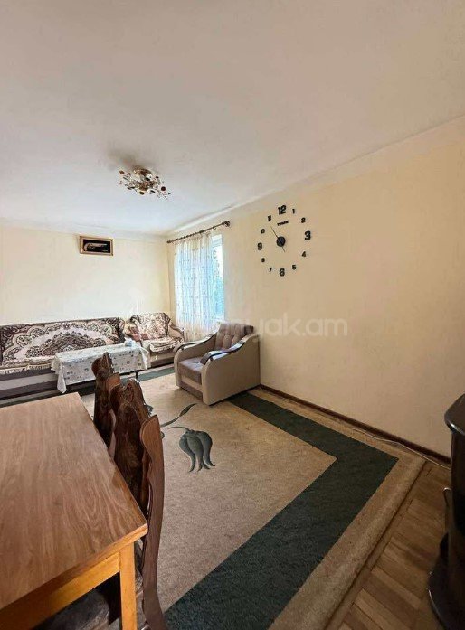 3 Սենյականոց Բնակարան Քարե Շենքում, 55քմ, 3/5 հարկ, Կոսմետիկ Վերանորոգված, Կահավորված, Արևկող