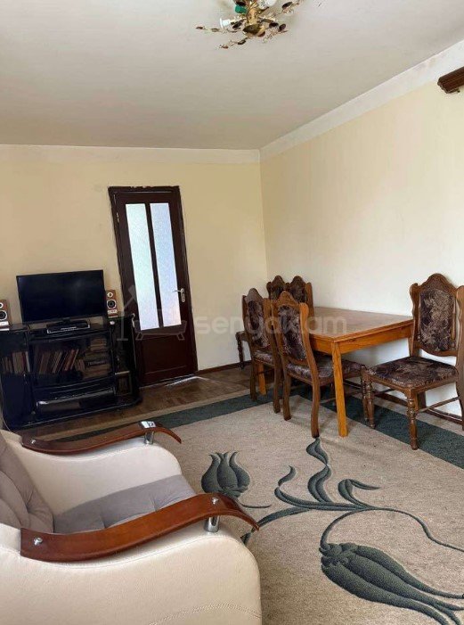 3 Սենյականոց Բնակարան Քարե Շենքում, 55քմ, 3/5 հարկ, Կոսմետիկ Վերանորոգված, Կահավորված, Արևկող