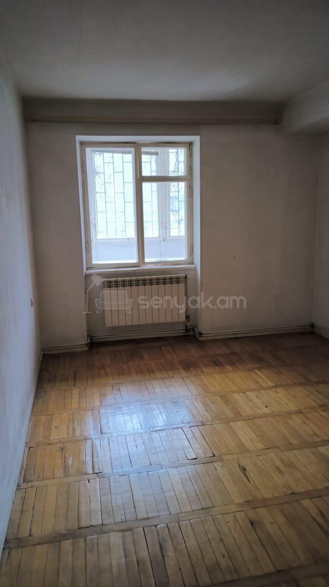 4 Սենյականոց Բնակարան, 104քմ, 2/9 հարկ, Պետական Վիճակում