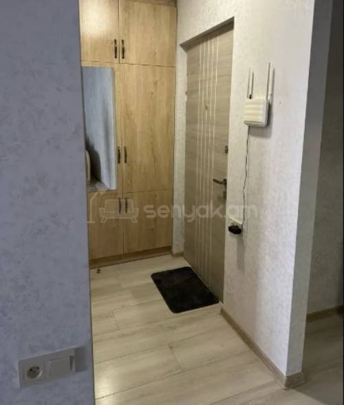 2 Սենյականոց Բնակարան Քարե Շենքում, 52քմ, 5/5 հարկ, Կապիտալ Վերանորոգված, Կահավորված, Արևկող