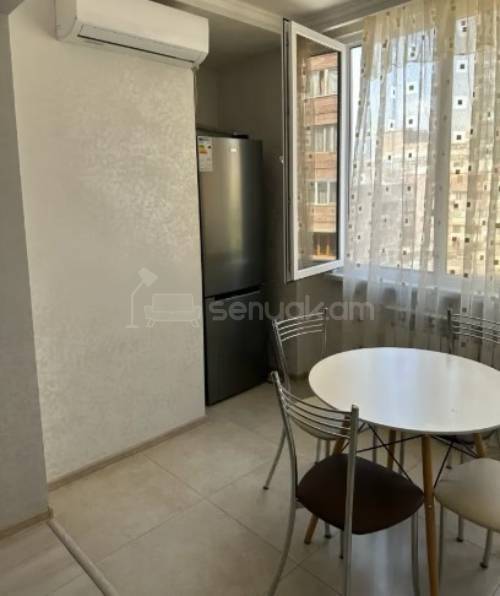 2 Սենյականոց Բնակարան Քարե Շենքում, 52քմ, 5/5 հարկ, Կապիտալ Վերանորոգված, Կահավորված, Արևկող