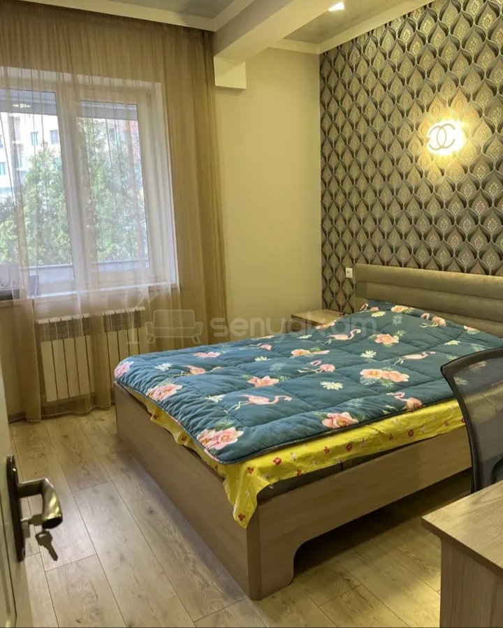 3 Սենյականոց Բնակարան Քարե Շենքում, 92քմ, 2/5 հարկ, Դիզայներական Վերանորոգված