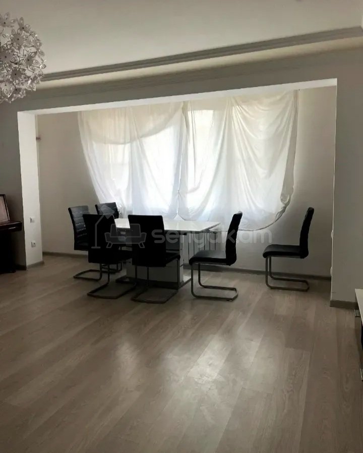3 Սենյականոց Բնակարան, 70քմ, 5/9 հարկ, Կապիտալ Վերանորոգված