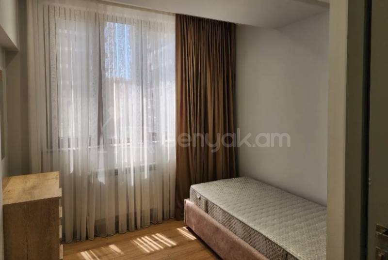 3 Սենյականոց Բնակարան, 65քմ, 3/10 հարկ, Կապիտալ Վերանորոգված, Կահավորված, Արևկող