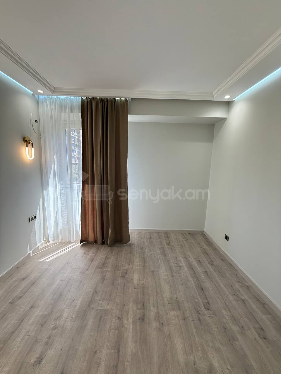 4 Սենյականոց Բնակարան, 90քմ, 5/9 հարկ, Դիզայներական Վերանորոգված