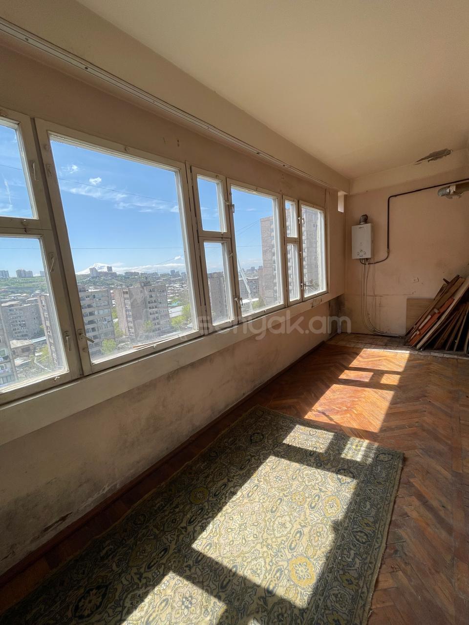3 Սենյականոց Բնակարան, 86քմ, 7/9 հարկ, Պետական Վիճակում