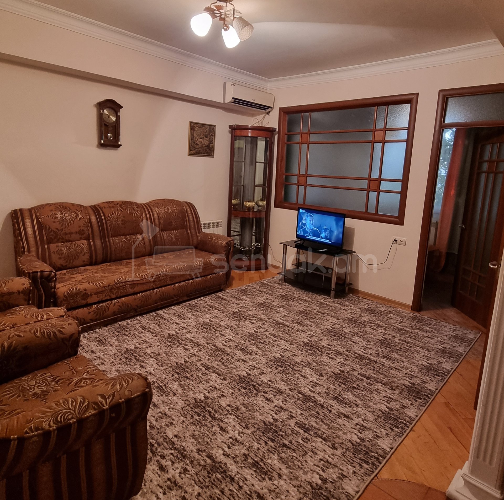 2 Սենյականոց Բնակարան, 45քմ, 3/12 հարկ, Կոսմետիկ Վերանորոգված, Կահավորված