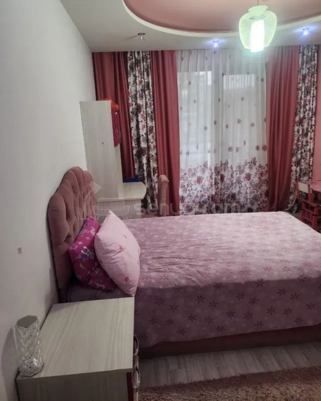 4 Սենյականոց Բնակարան Քարե Շենքում, 140քմ, 4/5 հարկ, Կապիտալ Վերանորոգված, Կահավորված, Արևկող