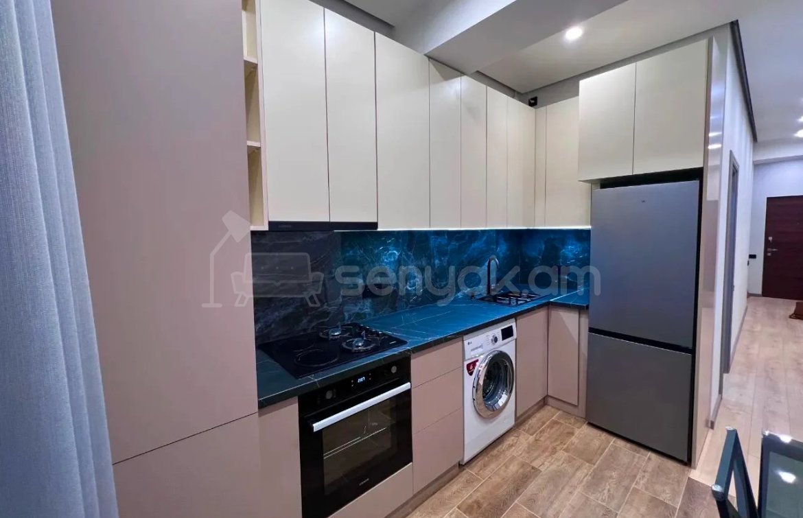 4 Սենյականոց Բնակարան Նորակառույցում, 77քմ, 2/12 հարկ, Դիզայներական Վերանորոգված, Կահավորված