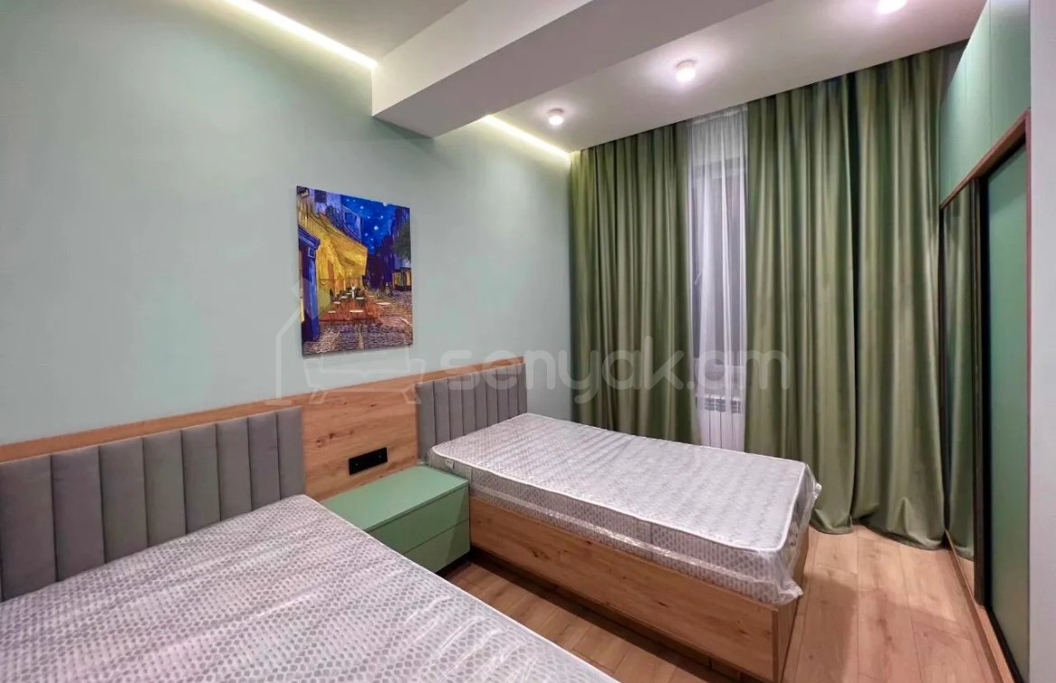 4 Սենյականոց Բնակարան Նորակառույցում, 77քմ, 2/12 հարկ, Դիզայներական Վերանորոգված, Կահավորված