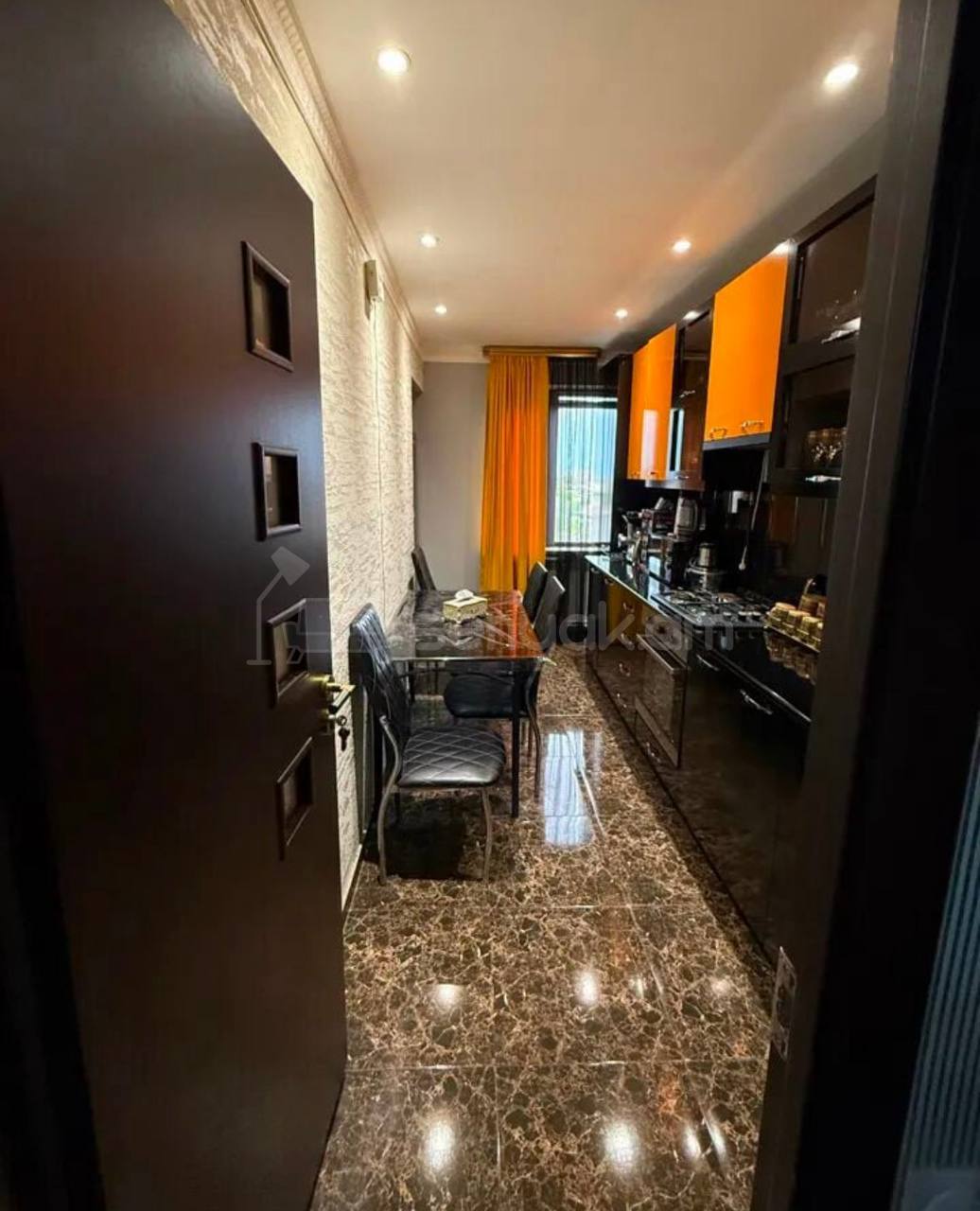 3 Սենյականոց Բնակարան, 80քմ, 5/9 հարկ, Կապիտալ Վերանորոգված
