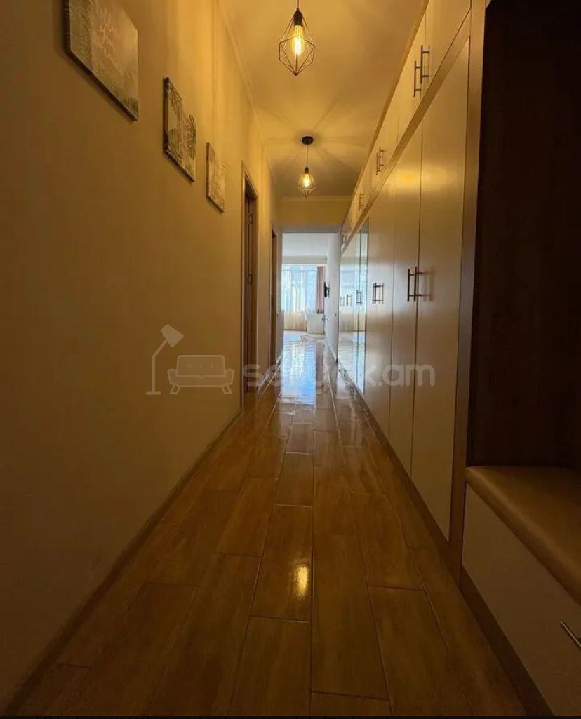 2 Սենյականոց Բնակարան, 53քմ, 3/5 հարկ, Կապիտալ Վերանորոգված, Կահավորված, Արևկող