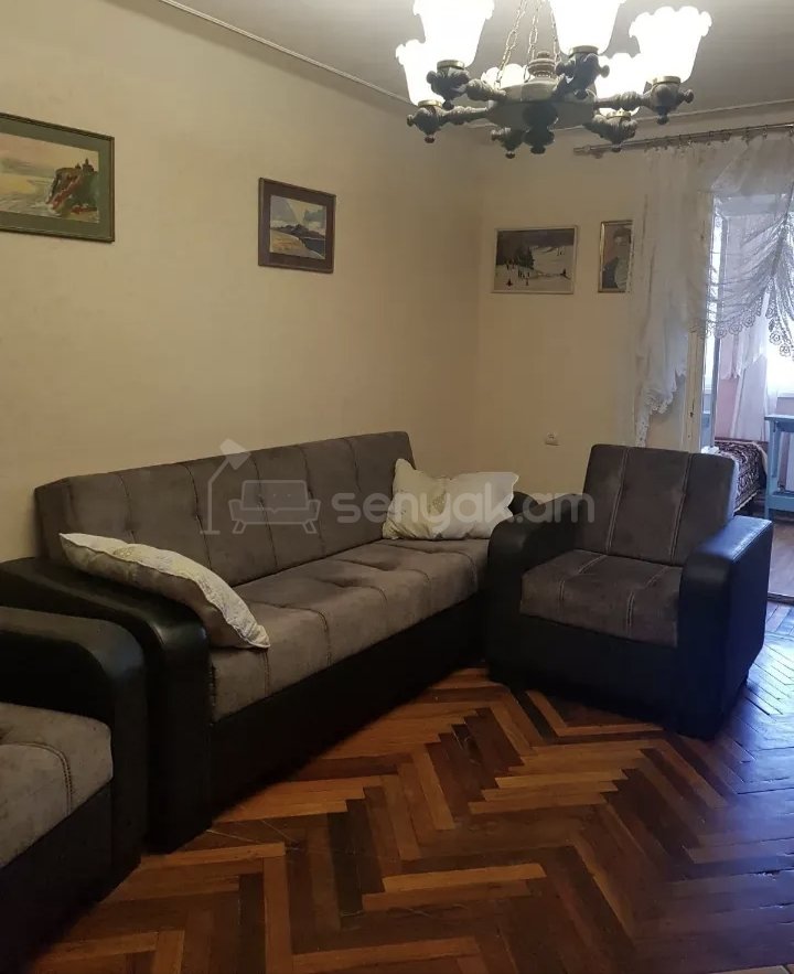 2 Սենյականոց Բնակարան Քարե Շենքում, 56քմ, 4/9 հարկ, Նորմալ Վիճակում, Կահավորված