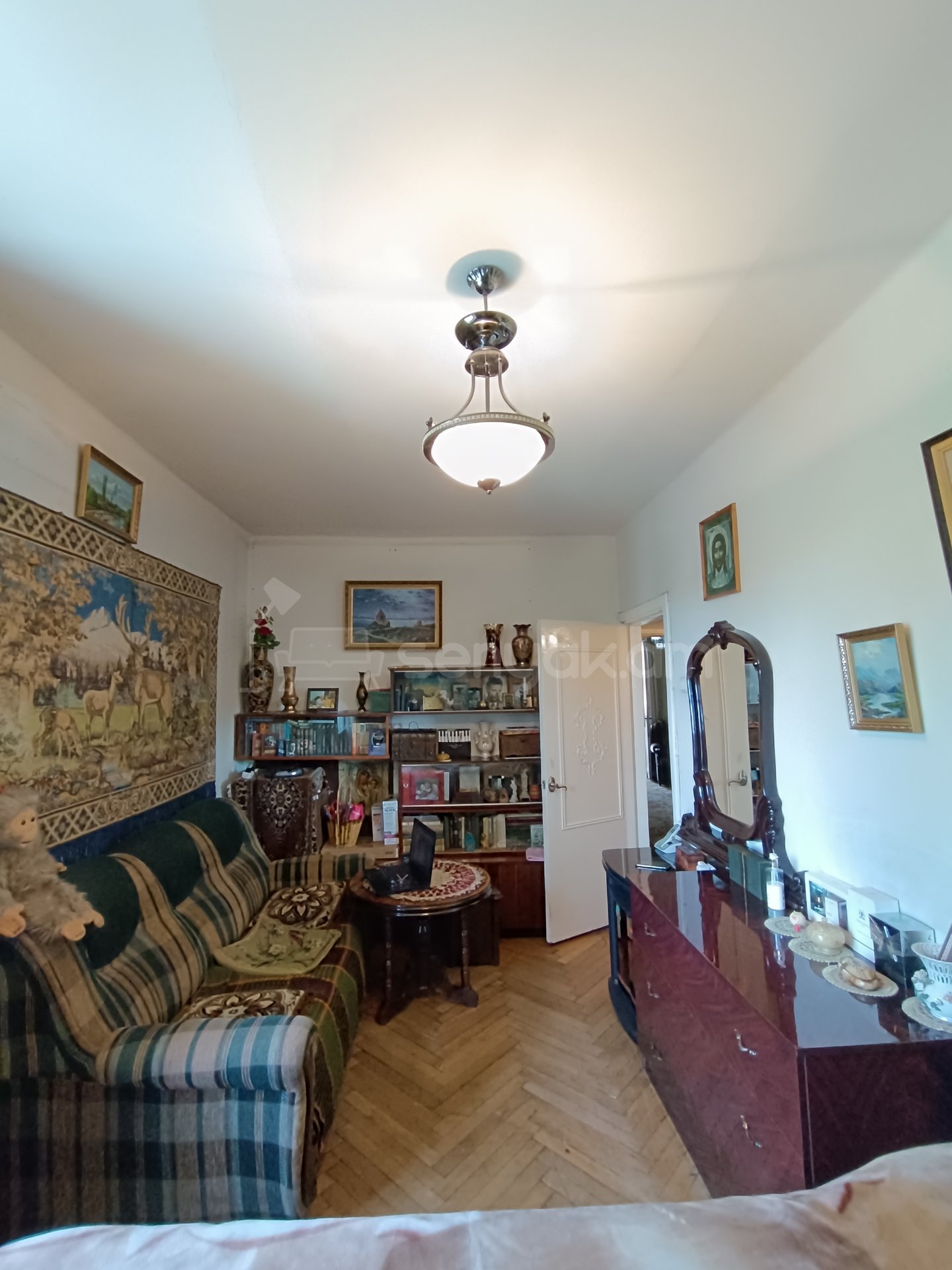 3 Սենյականոց Բնակարան Քարե Շենքում, 74քմ, 5/5 հարկ, Կոսմետիկ Վերանորոգված