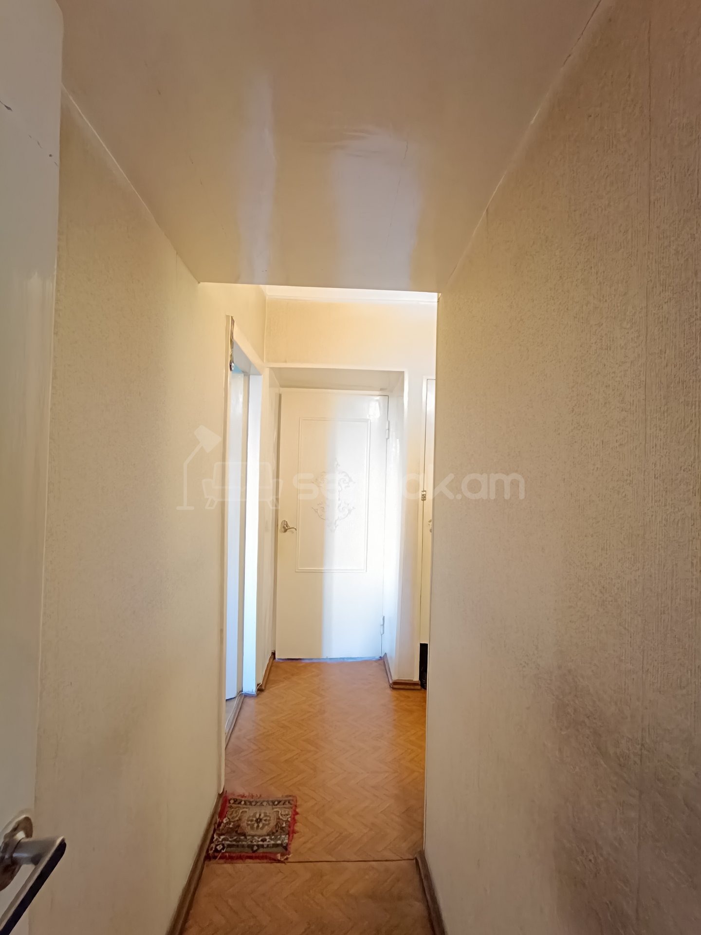 3 Սենյականոց Բնակարան Քարե Շենքում, 74քմ, 5/5 հարկ, Կոսմետիկ Վերանորոգված