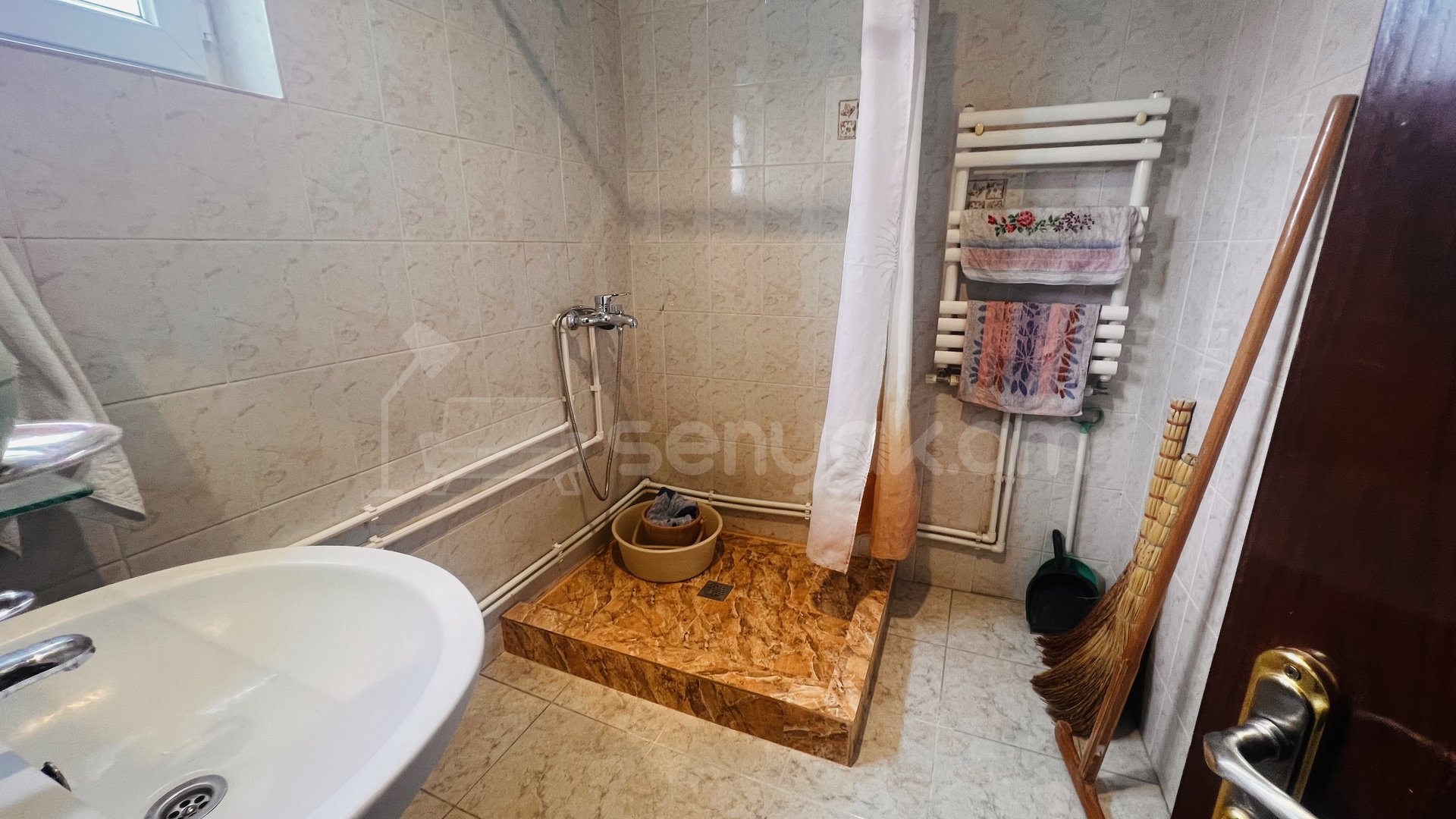 2 Սենյականոց Բնակարան, 65քմ, 6/9 հարկ, Նորմալ Վիճակում, Կահավորված, Արևկող