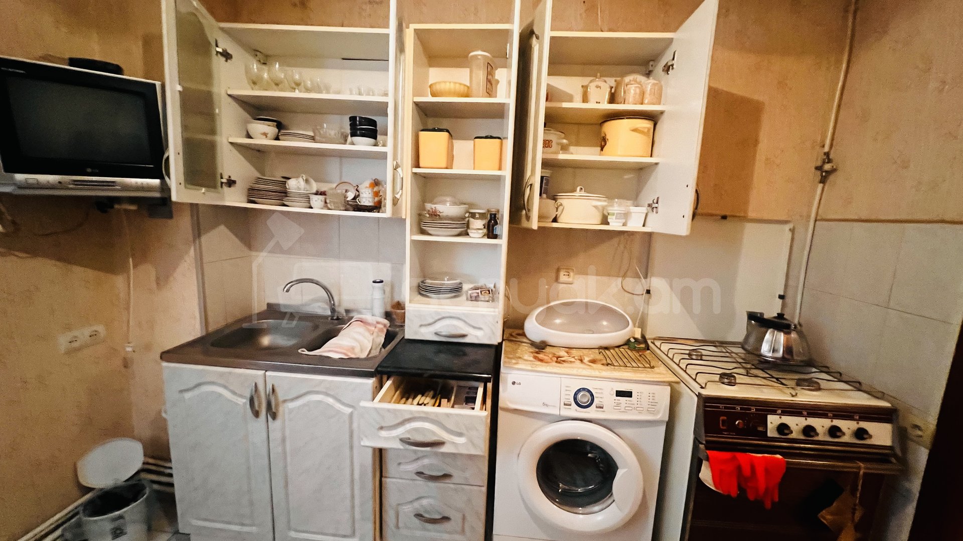 2 Սենյականոց Բնակարան, 65քմ, 6/9 հարկ, Նորմալ Վիճակում, Կահավորված, Արևկող