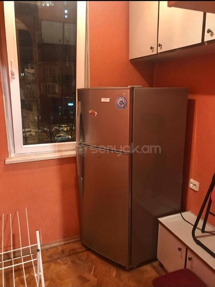 1 Սենյականոց Բնակարան Քարե Շենքում, 47քմ, 4/5 հարկ, Կոսմետիկ Վերանորոգված
