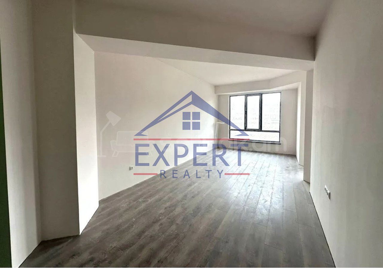 3 Սենյականոց Բնակարան Նորակառույցում, 84քմ, 4/14 հարկ, Նորմալ Վիճակում