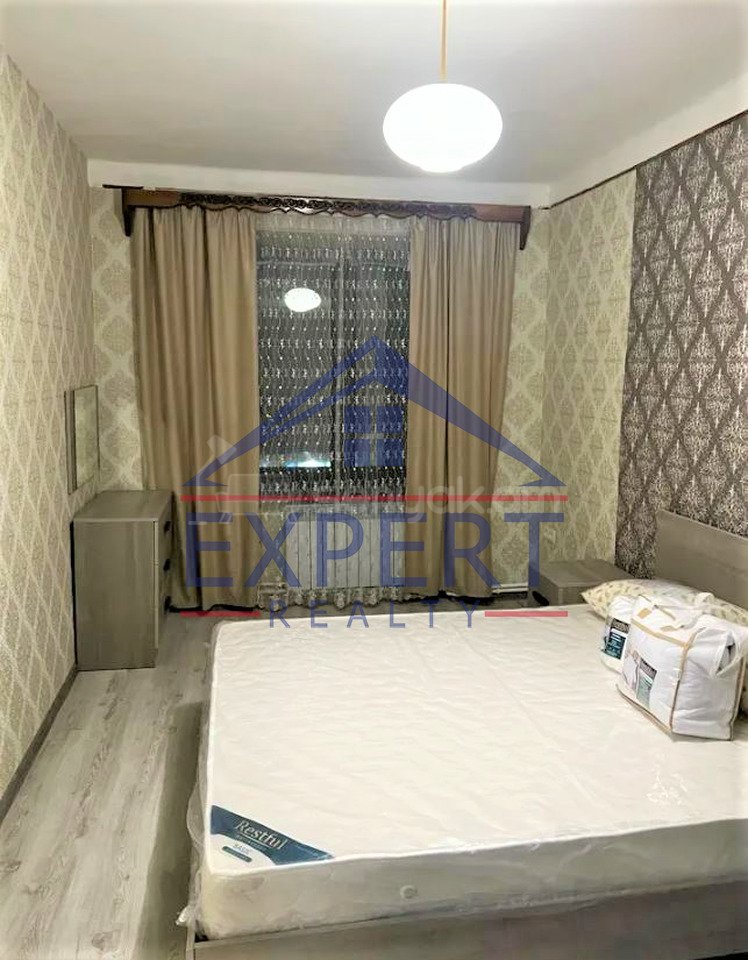 3 Սենյականոց Բնակարան Քարե Շենքում, 73քմ, 3/6 հարկ, Կապիտալ Վերանորոգված