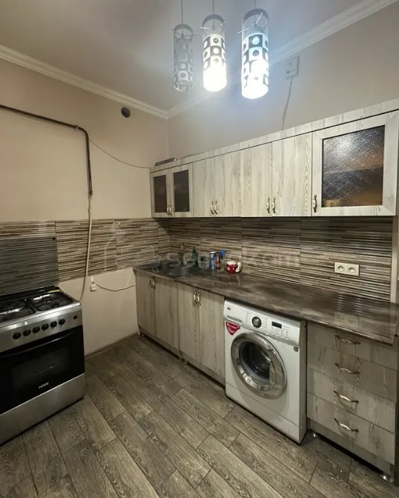 2 Սենյականոց Բնակարան Քարե Շենքում, 65քմ, 4/4 հարկ, Կոսմետիկ Վերանորոգված, Կահավորված, Արևկող