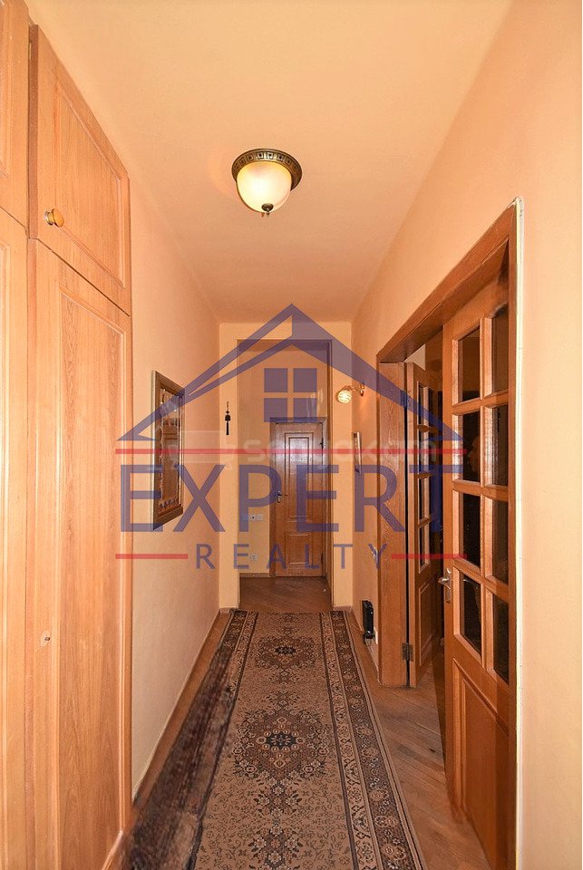 3 Սենյականոց Բնակարան Քարե Շենքում, 74քմ, 2/4 հարկ, Կոսմետիկ Վերանորոգված