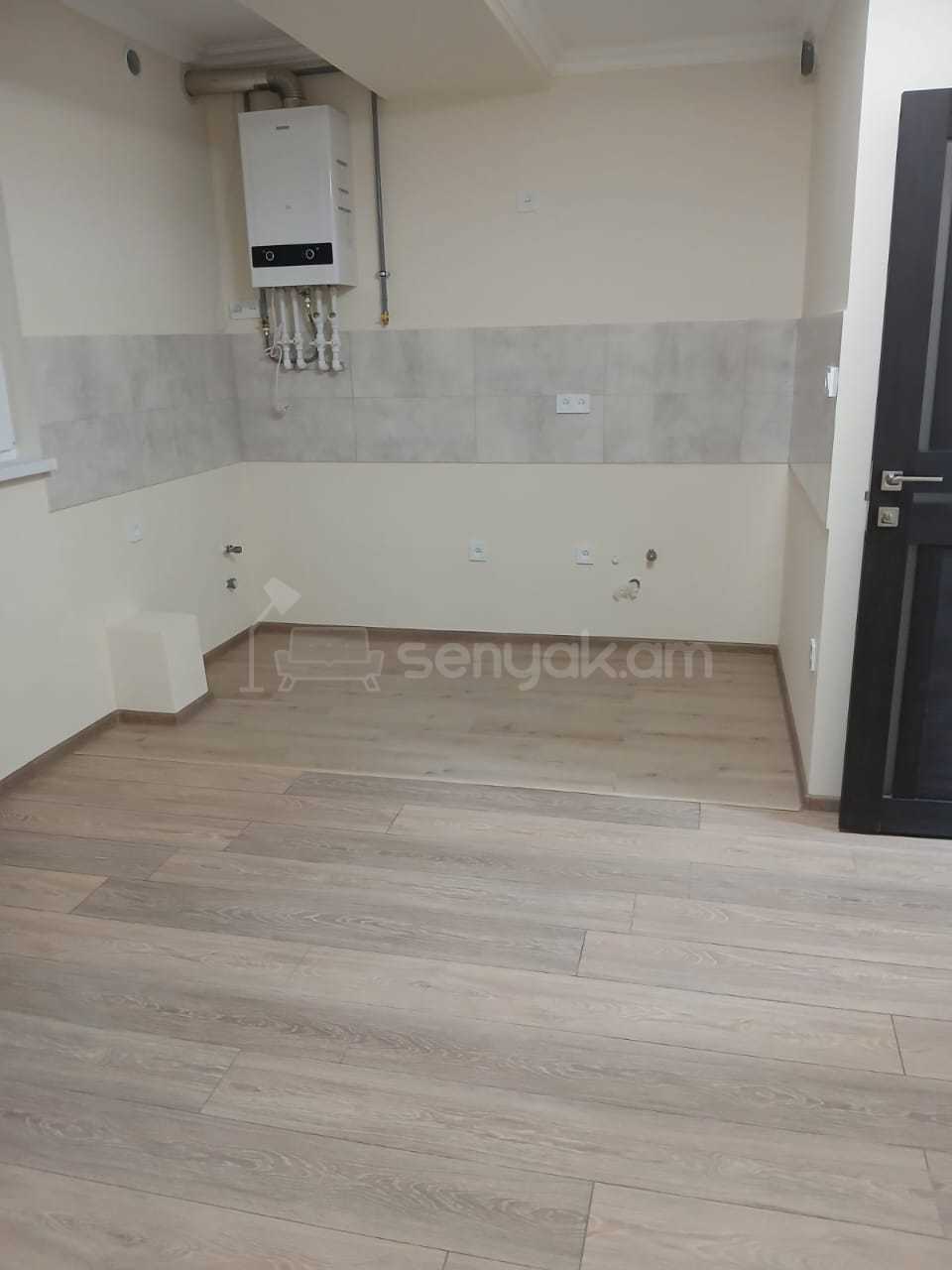 2 Սենյականոց Բնակարան, 33քմ, 4/12 հարկ, Կապիտալ Վերանորոգված, Կահավորված, Արևկող