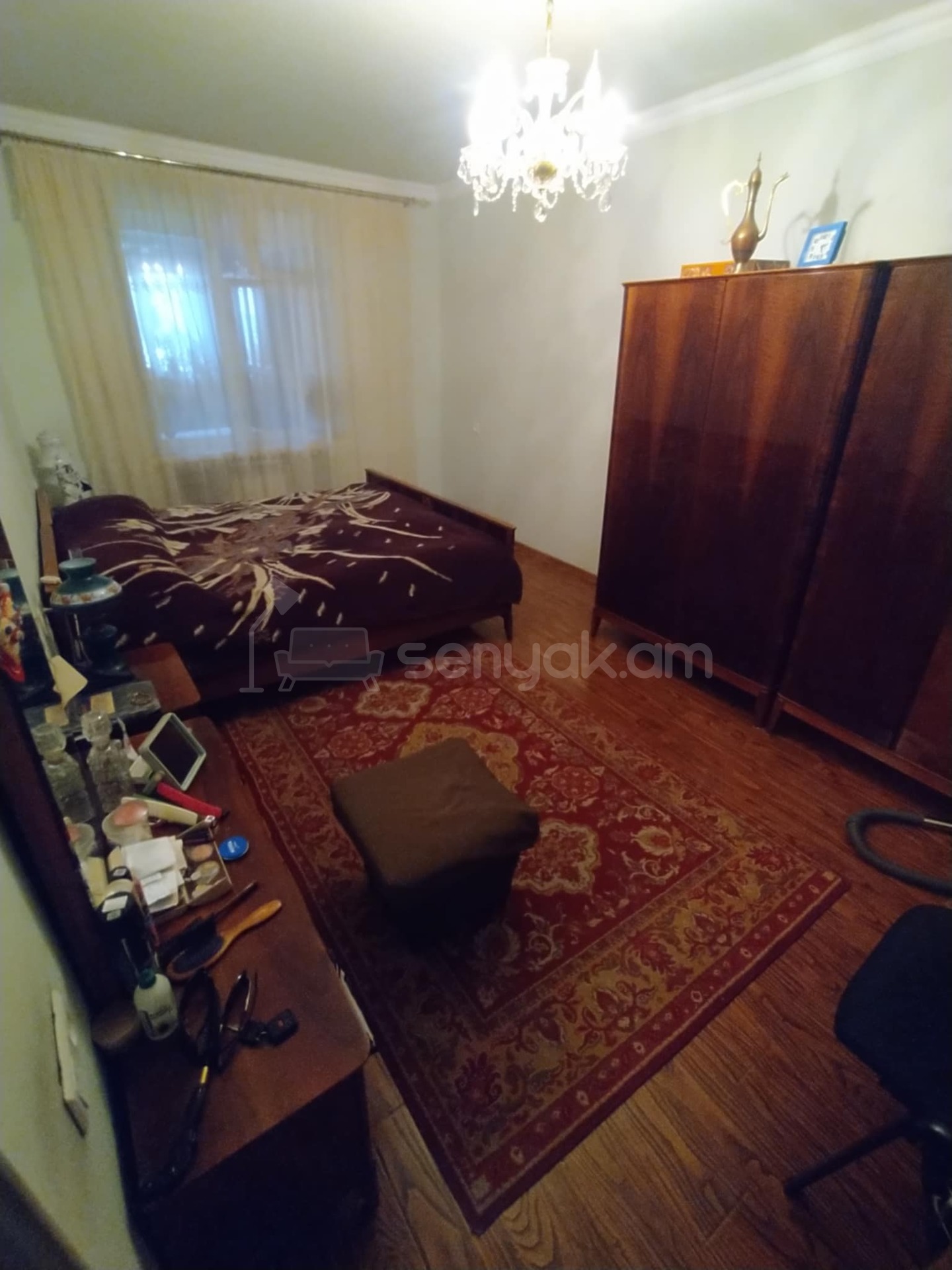 4 Սենյականոց Բնակարան Քարե Շենքում, 102քմ, 5/5 հարկ, Նորմալ Վիճակում