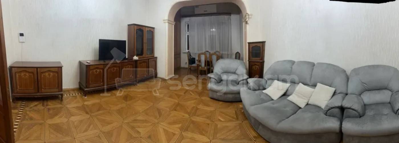 3 Սենյականոց Բնակարան Քարե Շենքում, 95քմ, 3/5 հարկ, Կապիտալ Վերանորոգված, Կահավորված, Արևկող