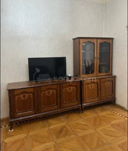 3 Սենյականոց Բնակարան Քարե Շենքում, 95քմ, 3/5 հարկ, Կապիտալ Վերանորոգված, Կահավորված, Արևկող