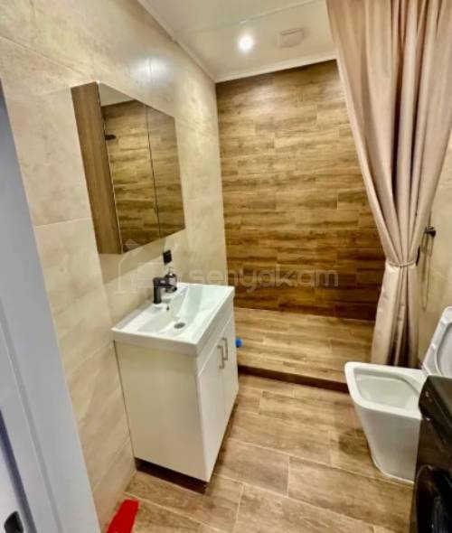 2 Սենյականոց Բնակարան, 53քմ, 7/16 հարկ, Դիզայներական Վերանորոգված, Կահավորված, Արևկող