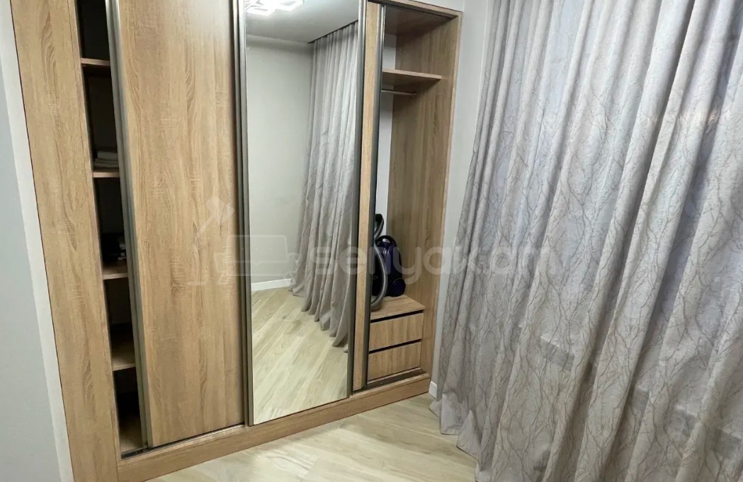 2 Սենյականոց Բնակարան Քարե Շենքում, 60քմ, 5/5 հարկ, Դիզայներական Վերանորոգված, Կահավորված, Արևկող