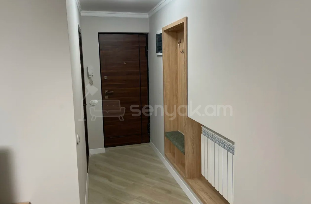 2 Սենյականոց Բնակարան Քարե Շենքում, 60քմ, 5/5 հարկ, Դիզայներական Վերանորոգված, Կահավորված, Արևկող