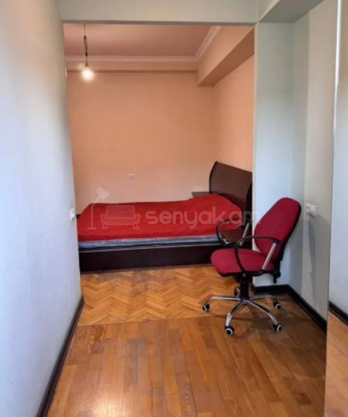 2 Սենյականոց Բնակարան, 43քմ, 5/9 հարկ, Կապիտալ Վերանորոգված, Կահավորված, Արևկող