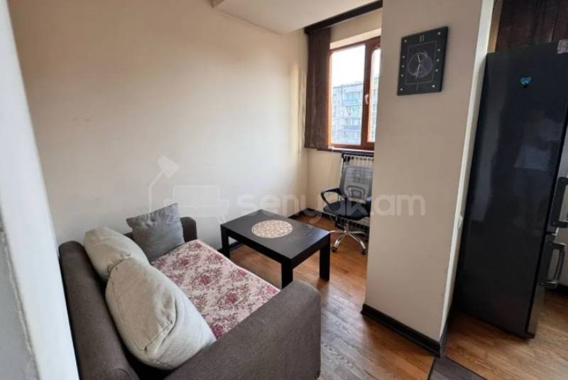 2 Սենյականոց Բնակարան, 43քմ, 5/9 հարկ, Կապիտալ Վերանորոգված, Կահավորված, Արևկող
